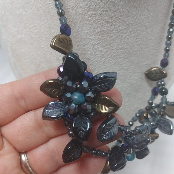 Polished Stone Flower bouquet pendant w/ purple blue black bead accents Necklace - Picture 4 of 9
